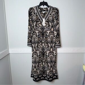 Chico's Travelers Smokey Taupe Floral Long Sleeve Dress